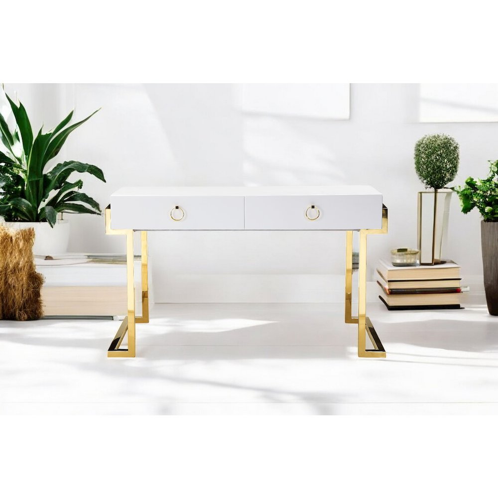 Z-Julia Desk White Lacquer. Picture 1
