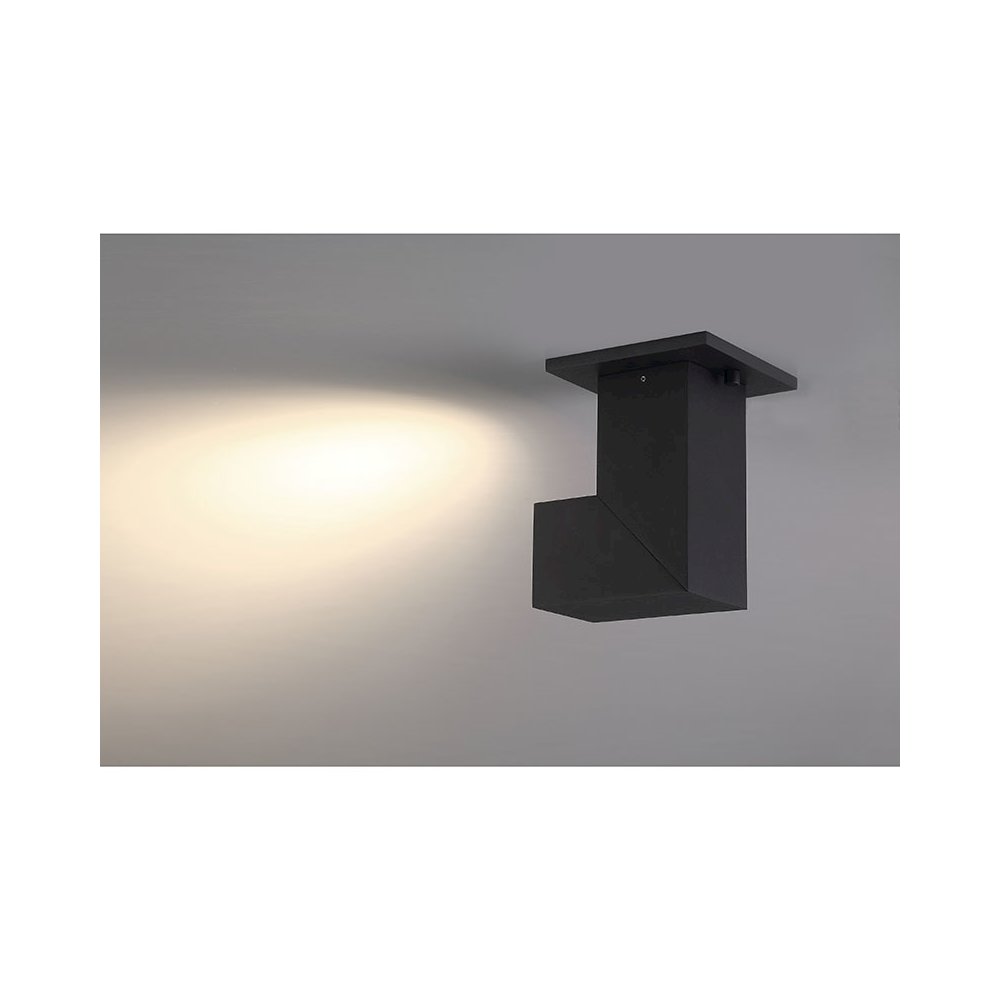 Dual Voltage Adjustable LED Spotlight. Picture 6