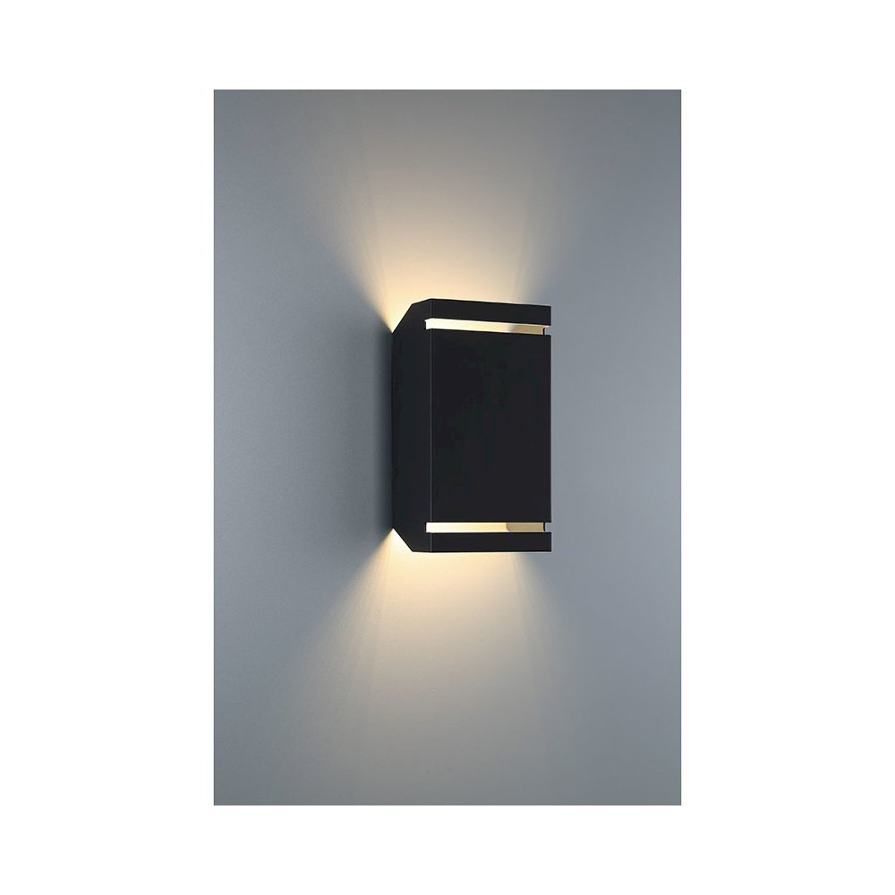 Bi-Directional Outdoor LED Wall Mount. Picture 6