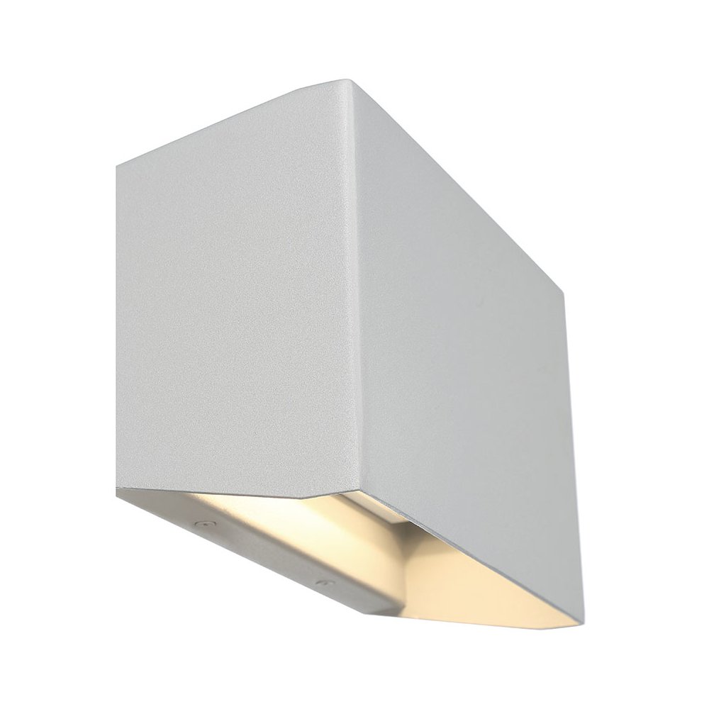 Bi-Directional Outdoor LED Wall Mount. Picture 5