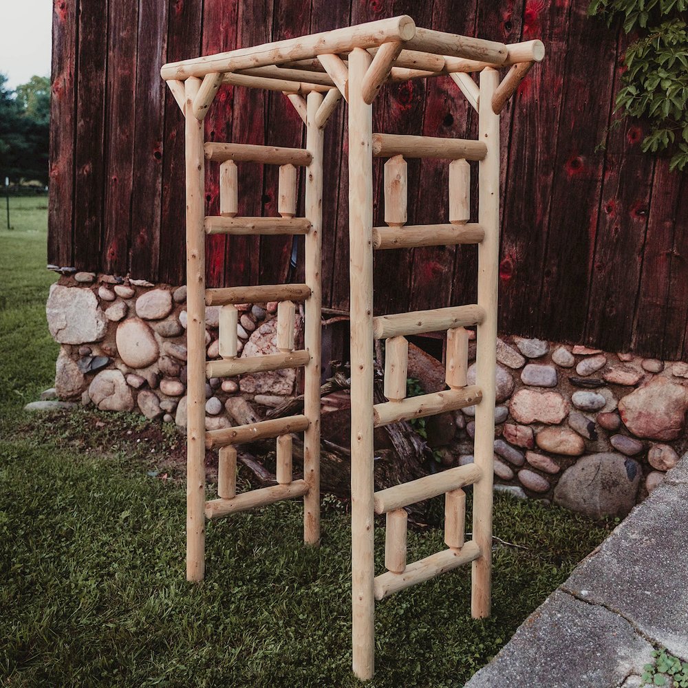Small Cedar Log Arbor. Picture 2