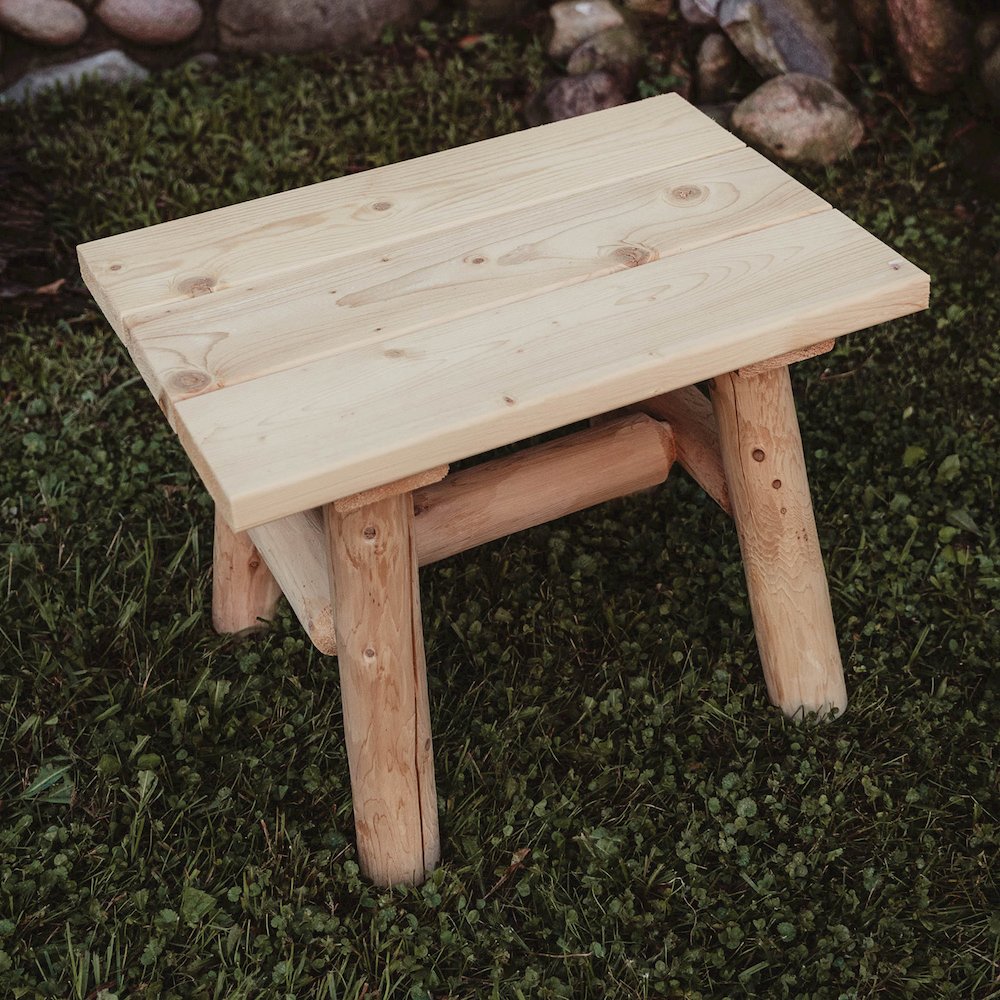 Cedar Log End Table. Picture 2