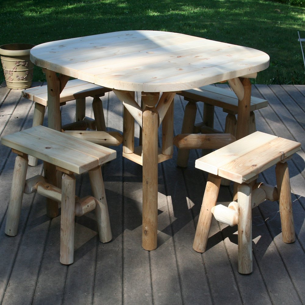 Cedar Log 47" Roundabout Table. Picture 2
