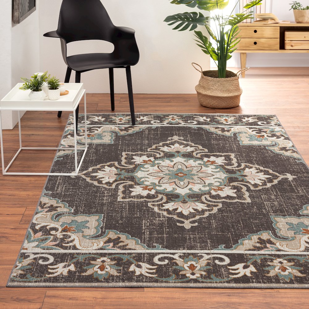 Durable Performance Area Rug Outdoor in Brown/Multicolored, 7'9" x 9'9". Picture 8