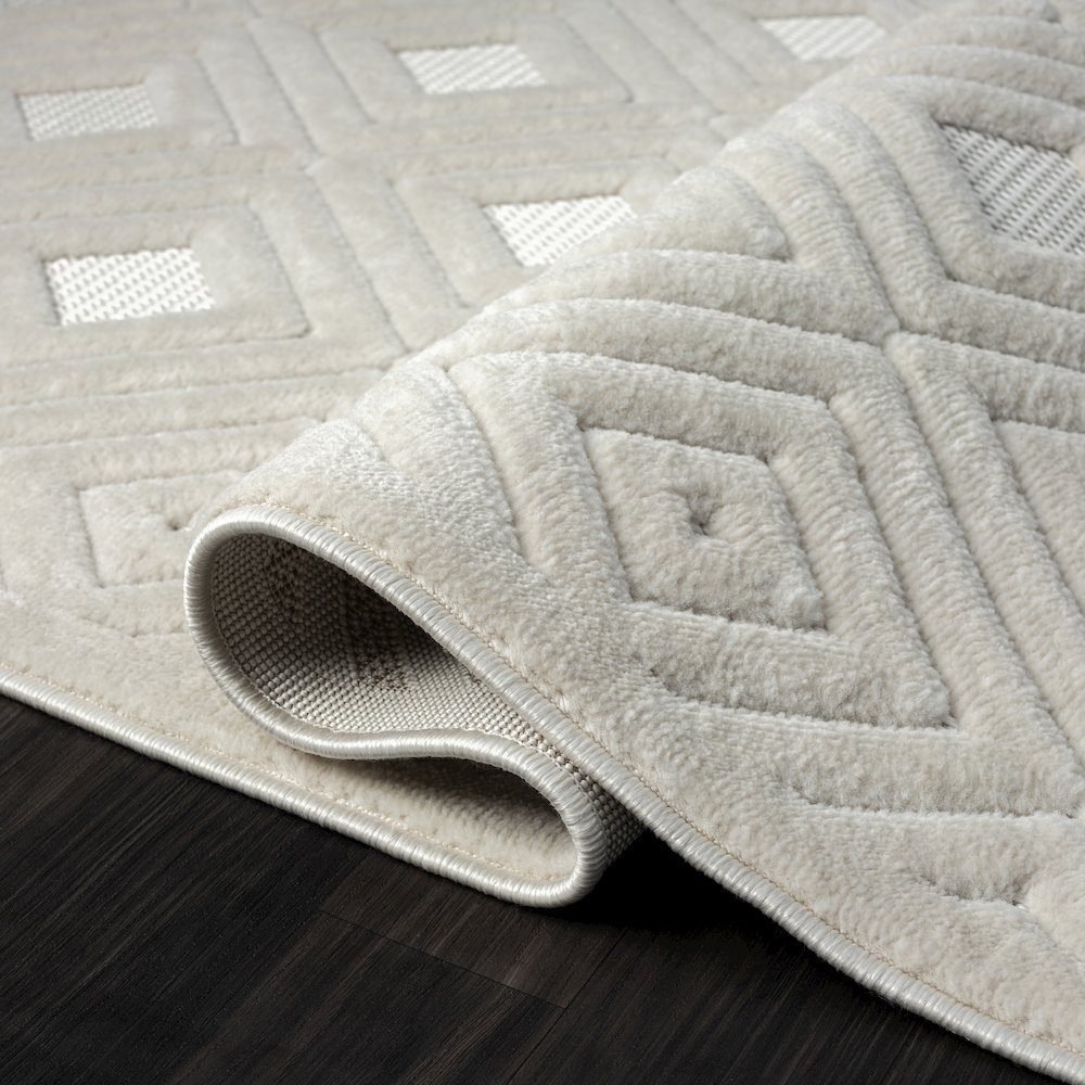 Atlas Durable Performance Area Rug Outdoor in Ivory, 7'10" x 9'10". Picture 4