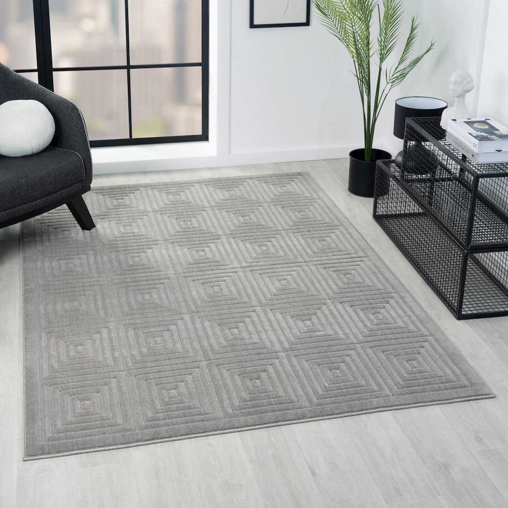 Atlas Durable Performance Area Rug Outdoor in Gray, 7'10" x 9'10". Picture 8