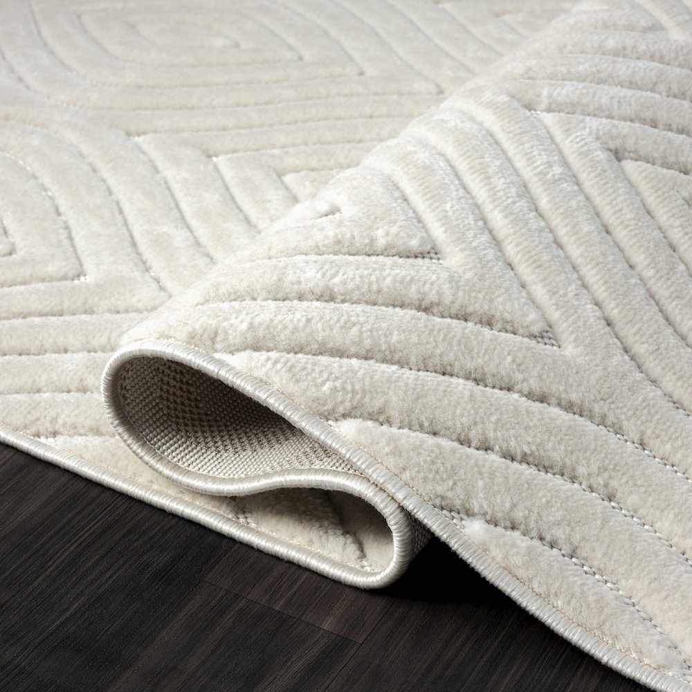 Atlas Durable Performance Area Rug Outdoor in Ivory, 7'10" x 9'10". Picture 4