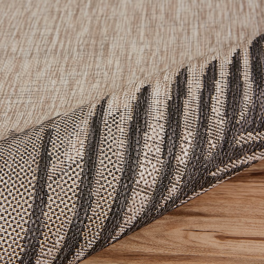 Captiva Durable Performance Area Rug Outdoor in Black/Beige, 3' x 5'. Picture 5