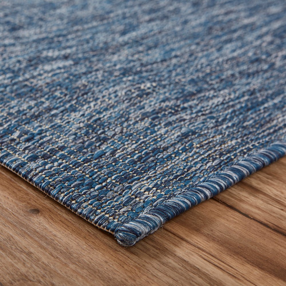 Captiva Durable Performance Area Rug Outdoor in Blue/Gray, 7'9" x 9'5". Picture 3