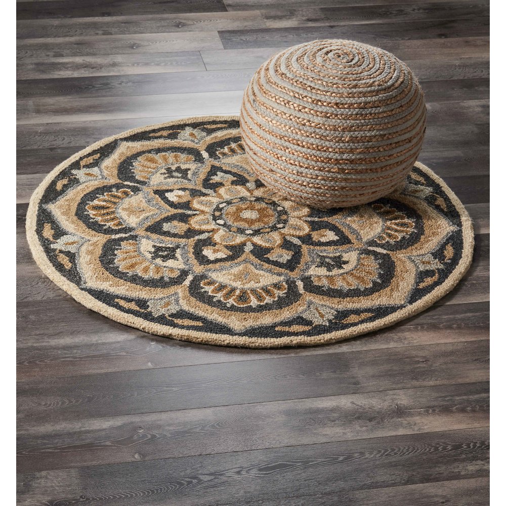 Dazzle Wool Area Rug Indoor in Black/Ivory, 6' Round. Picture 7