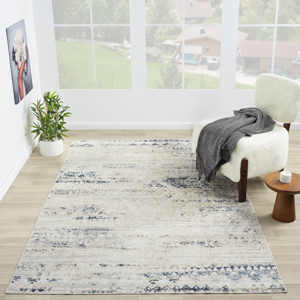 Lanham Durable Performance Area Rug Indoor in Ivory/Blue, 5' x 7'. Picture 2