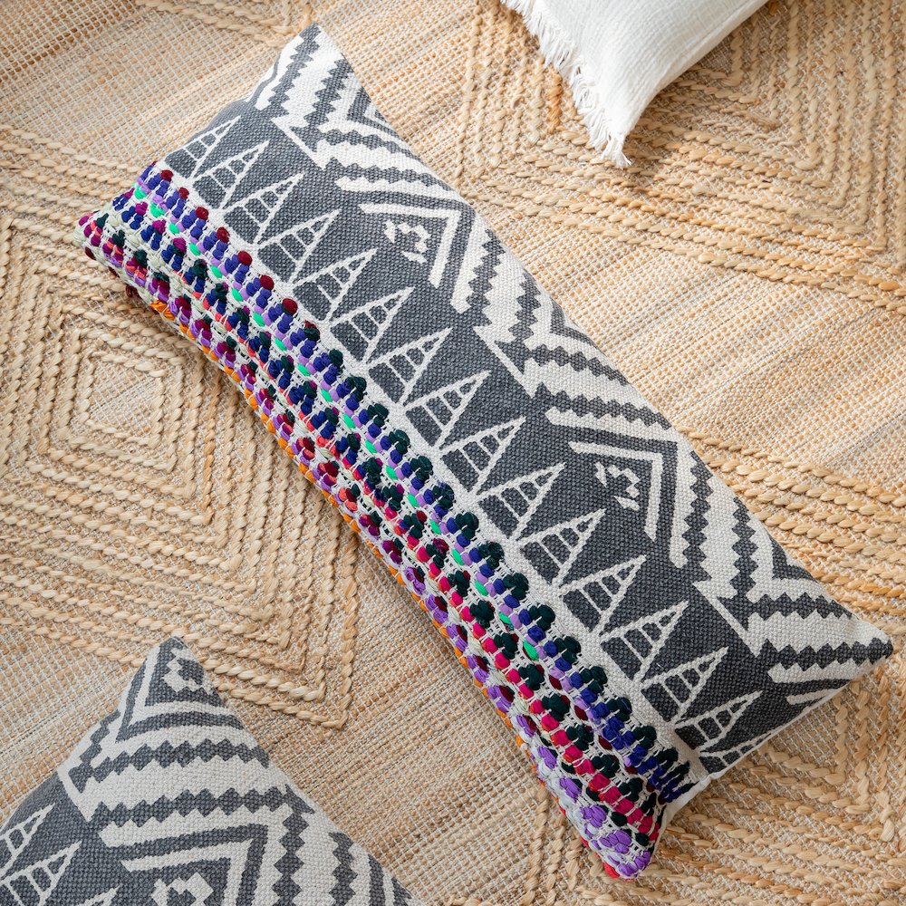 Ox Bay Hand-Woven Gray/Multicolored Chevron Cotton Blend Pillow Cover. Picture 5