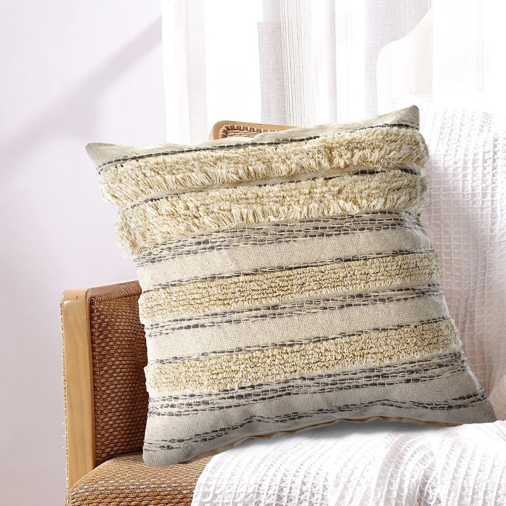 Gold Thread Luxury Throw Pillow. Picture 7