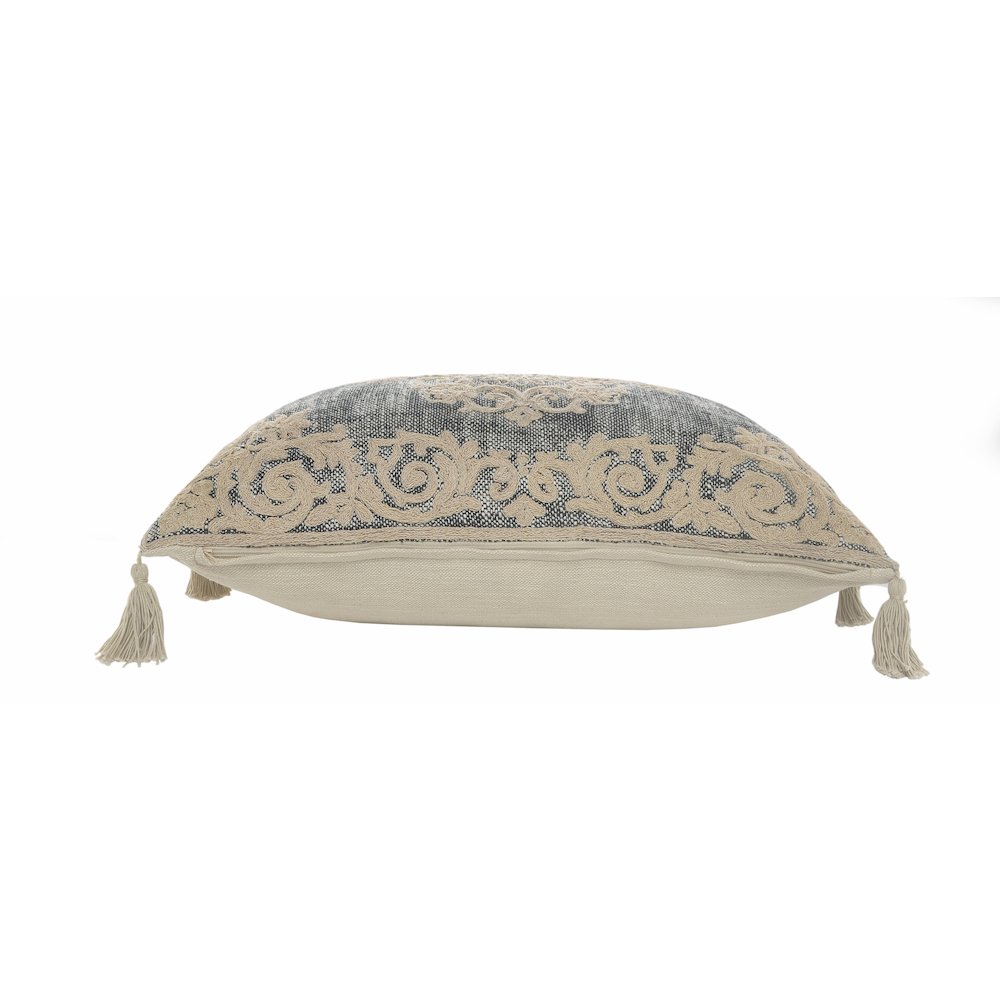 Medallion and Bordered Gray and Ivory Throw Pillow. Picture 3