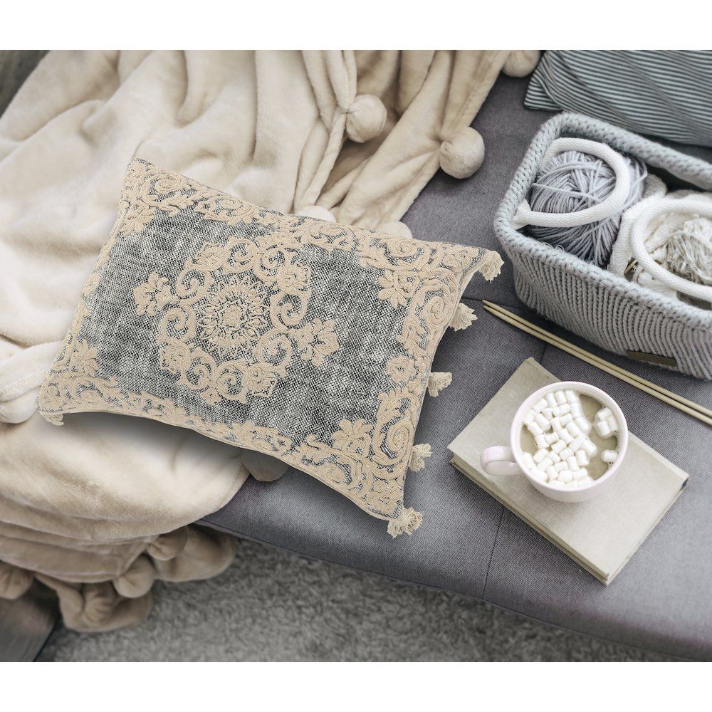 Medallion and Bordered Gray and Ivory Throw Pillow. Picture 9