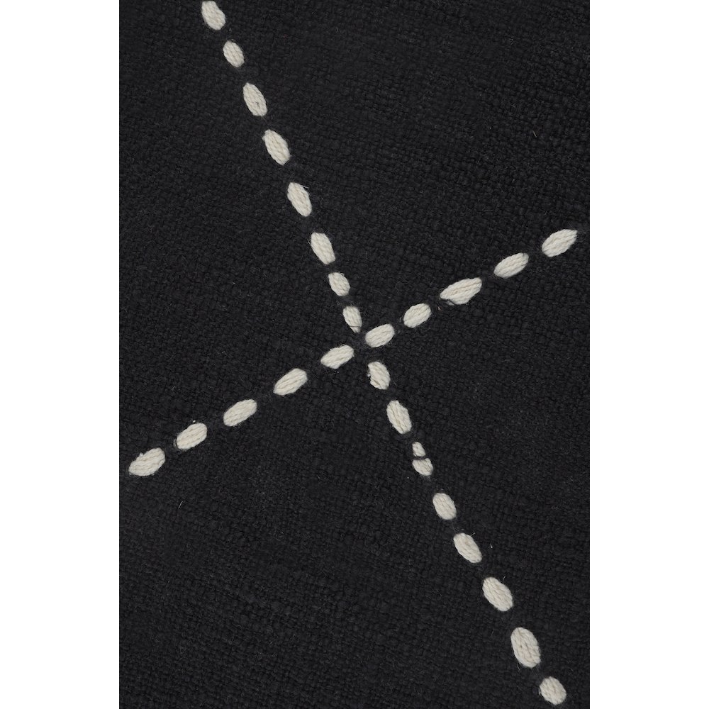 Black and White Geometric Tasseled Throw Pillow. Picture 2
