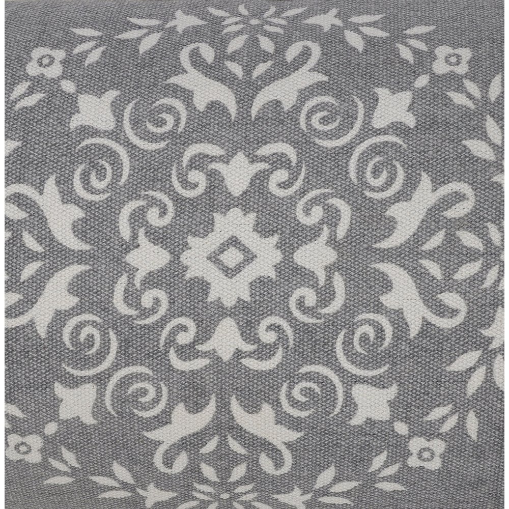 Casual Mandala Medallion Lumbar Pillow with Tufted Border. Picture 2