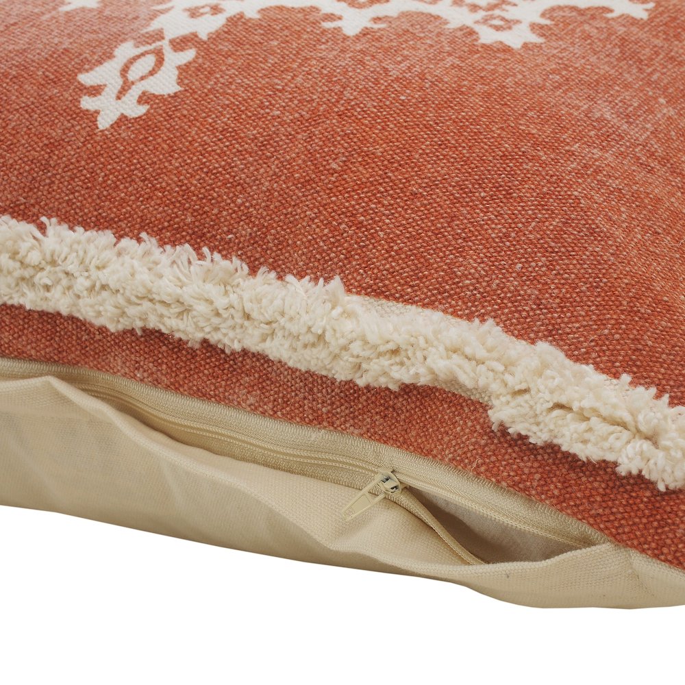 Casual Floral Mandala Medallion Throw Pillow with Tufted Border. Picture 3