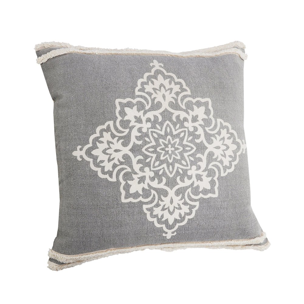 Casual Floral Diamond Medallion Throw Pillow with Tufted Border. Picture 5