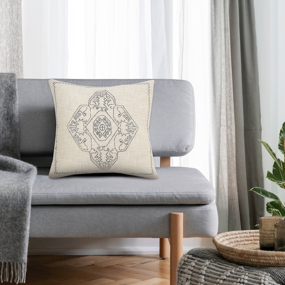 Embroidered Damask Medallion Throw Pillow. Picture 9