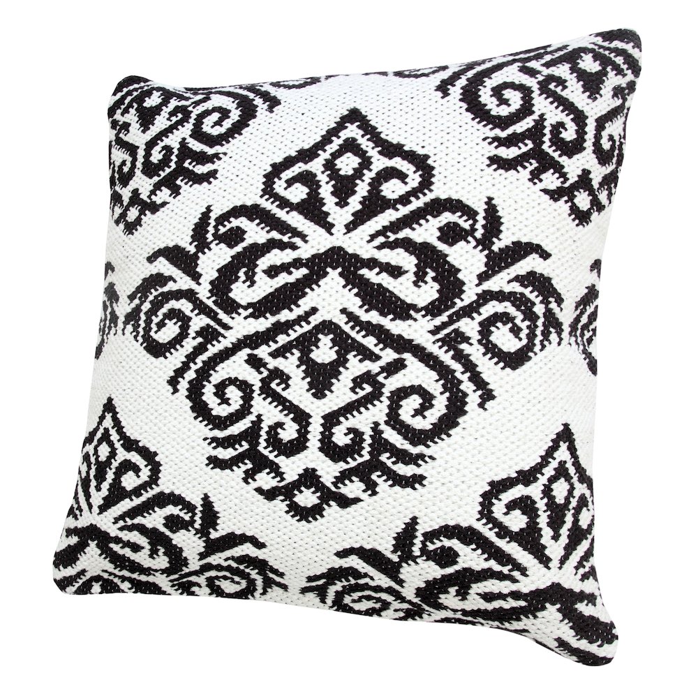 Traditional Decorative Damask Throw Pillow. Picture 5