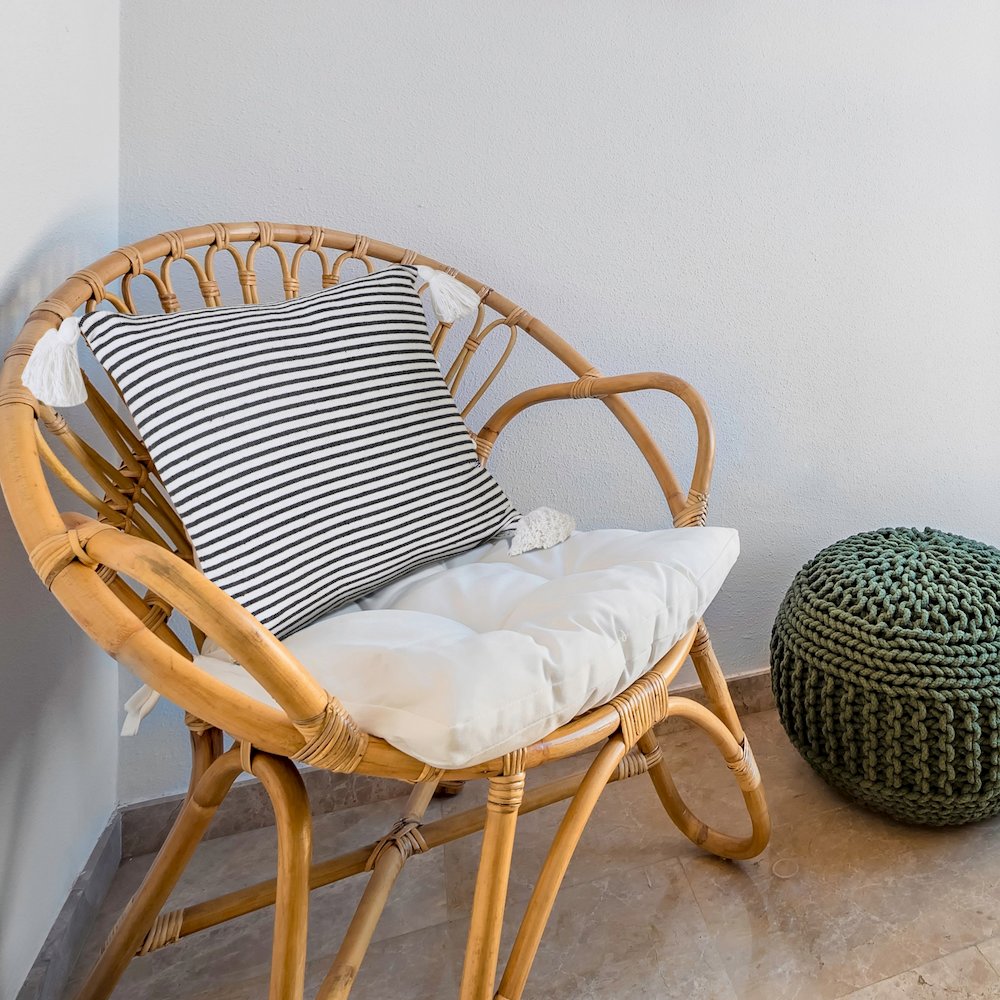 Basic Balanced Striped Throw Pillow with Tassels. Picture 10