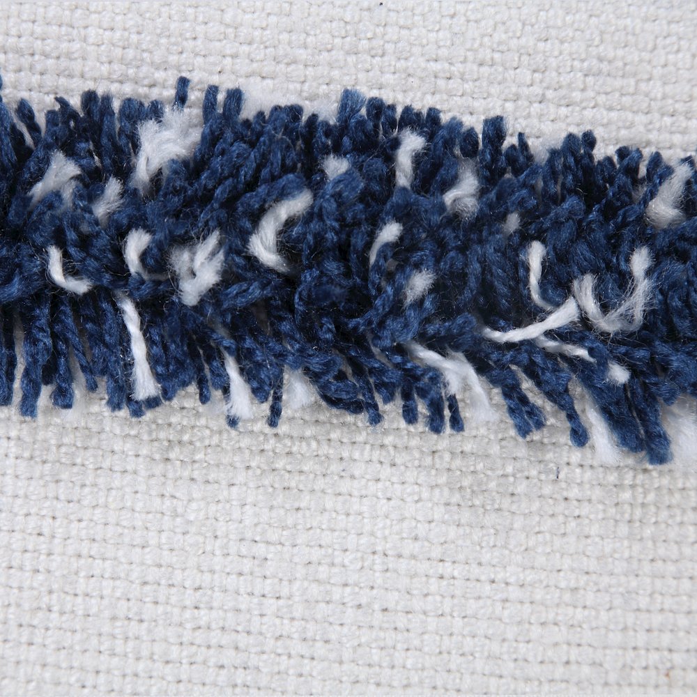 Textured Diamond Twist Striped Throw Pillow. Picture 2