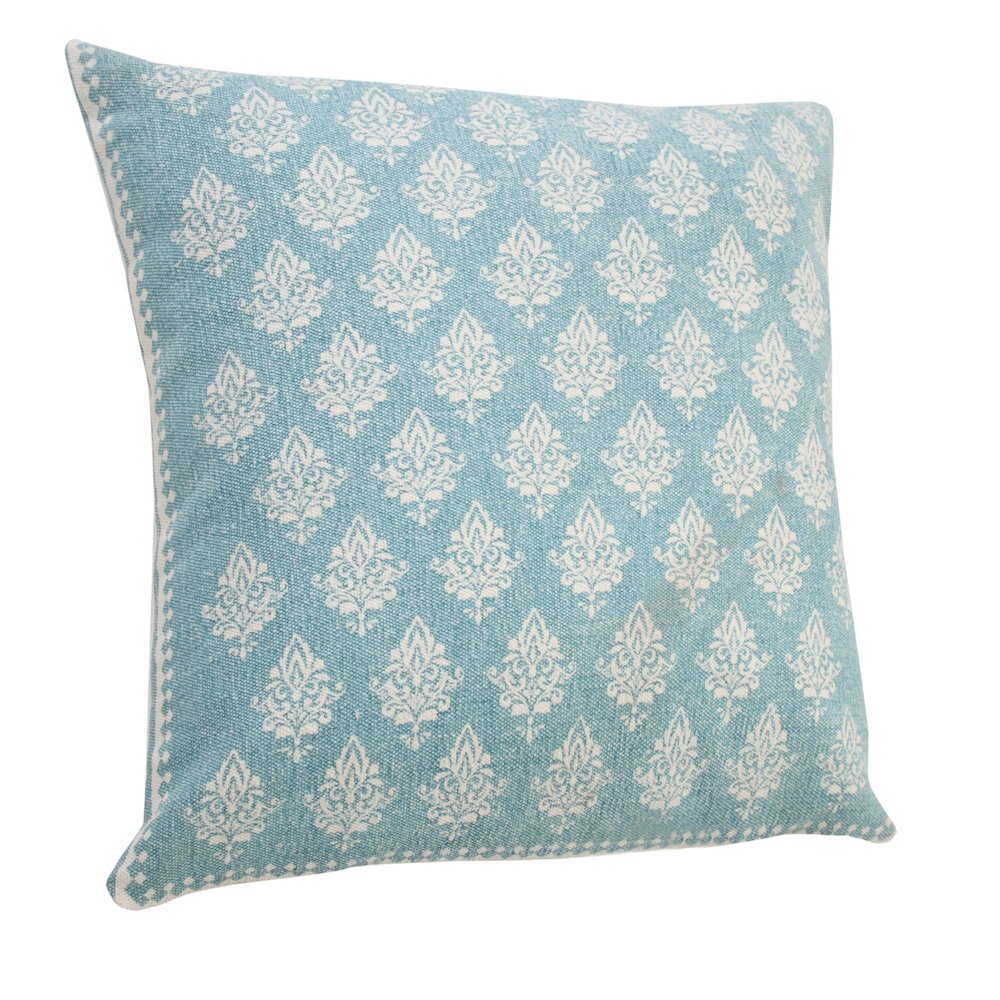 Traditional Fairytale Motif Bordered Throw Pillow. Picture 4