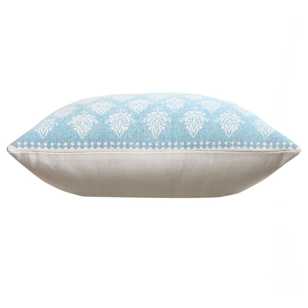 Traditional Fairytale Motif Bordered Throw Pillow. Picture 6