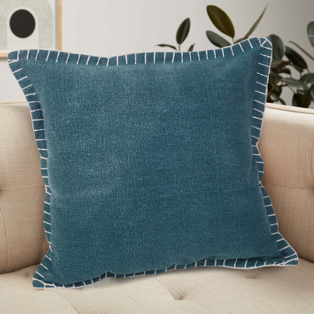 Vital Cotton Pillow Set of 2 in Green, 20" x 20". Picture 8