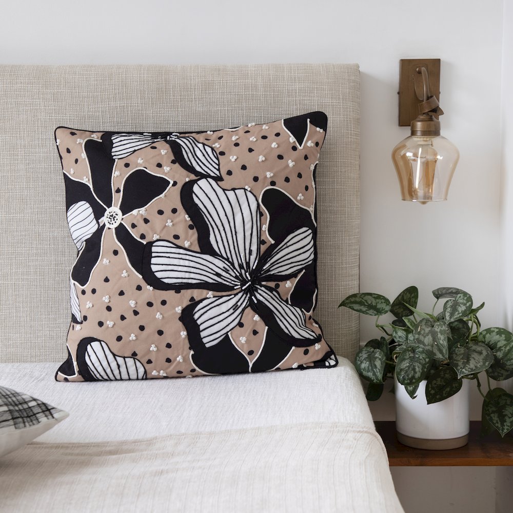 Stacy Garcia  Performance Poly Filled Pillow in Beige/Black, 20" x 20". Picture 2