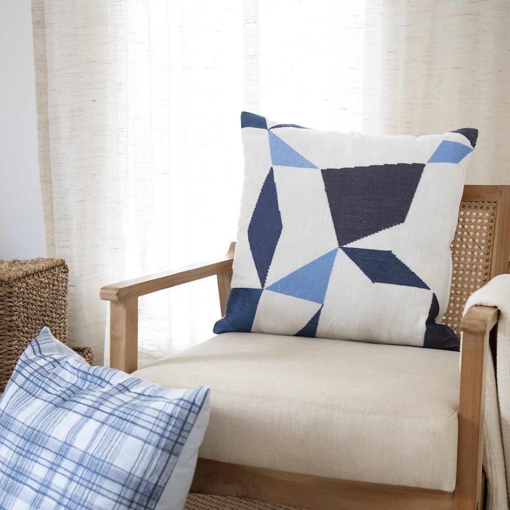 Ivory/Blue Contemporary Geometric Hand-Woven Throw Pillow Cover. Picture 2
