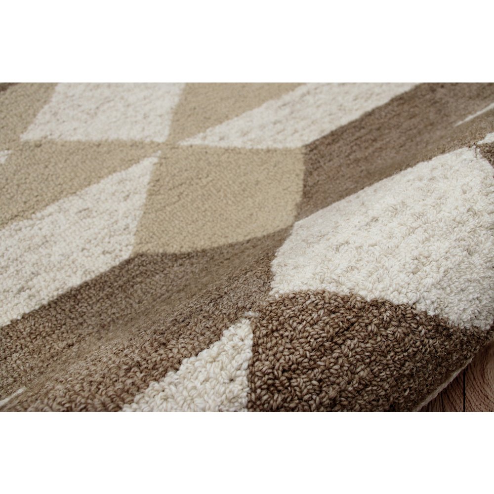 Rustic Southwestern Geometric Round Rug. Picture 5