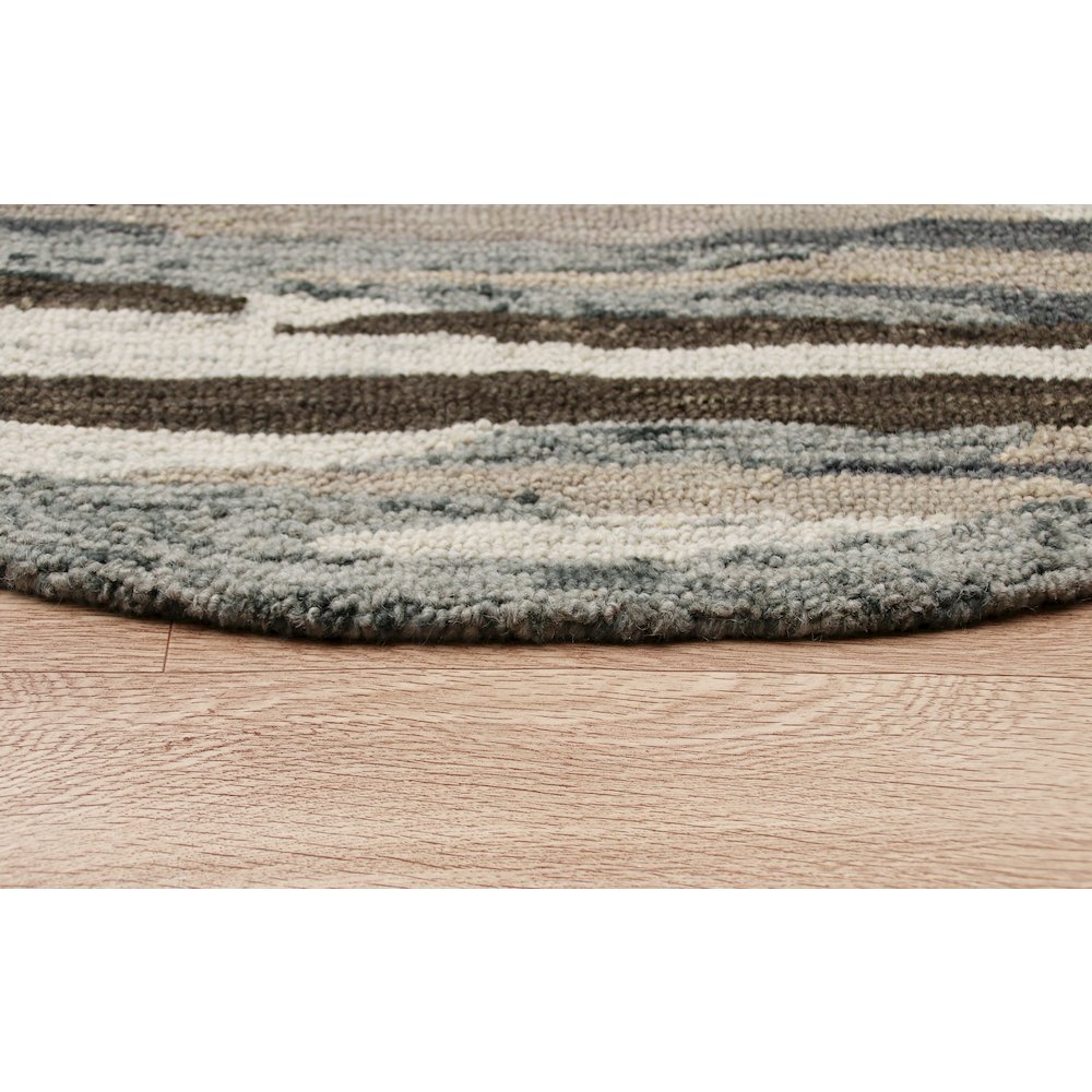Distressed Cabin Camouflage Round Rug. Picture 4