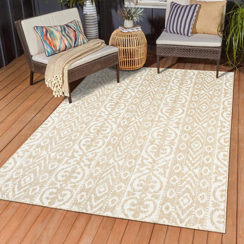 Beige/Ivory Ikat Transitional Indoor/Outdoor Area Rug. Picture 2