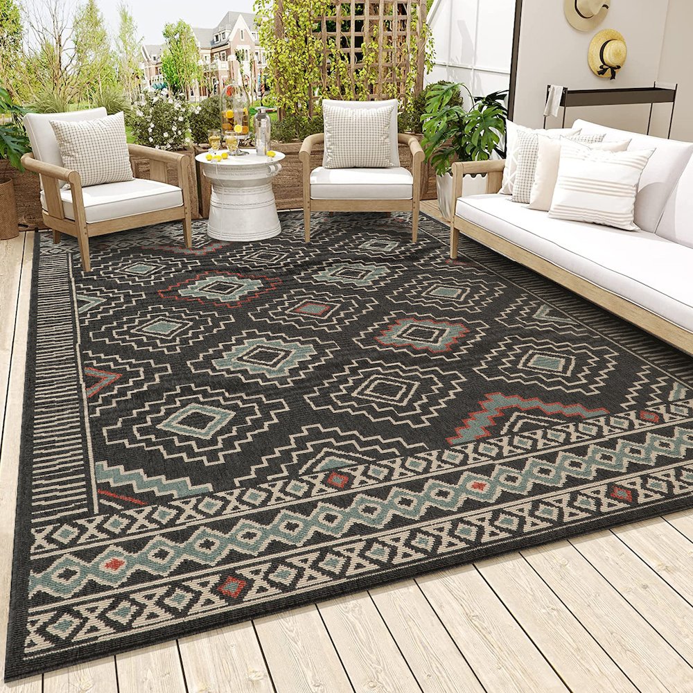 Black/Ivory Southwestern Tribal Polypropylene Indoor/Outdoor Area Rug. Picture 2