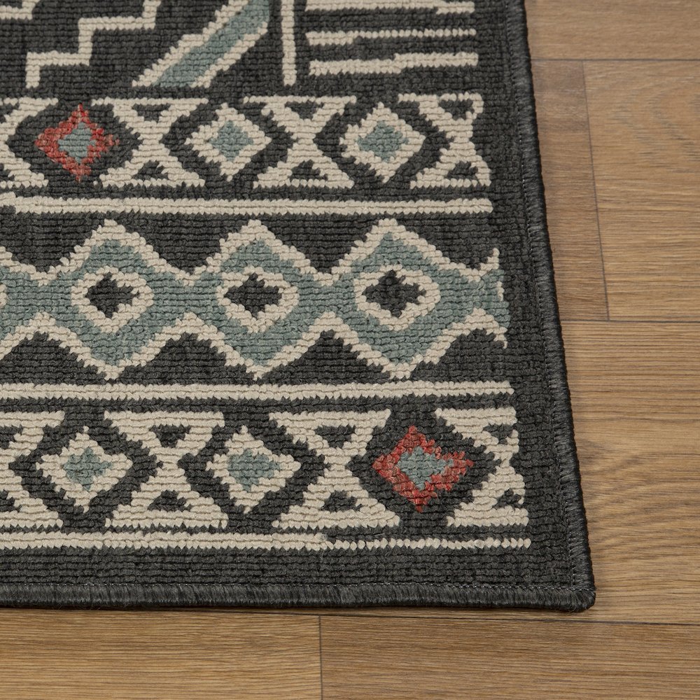 Black/Ivory Southwestern Tribal Polypropylene Indoor/Outdoor Area Rug. Picture 4