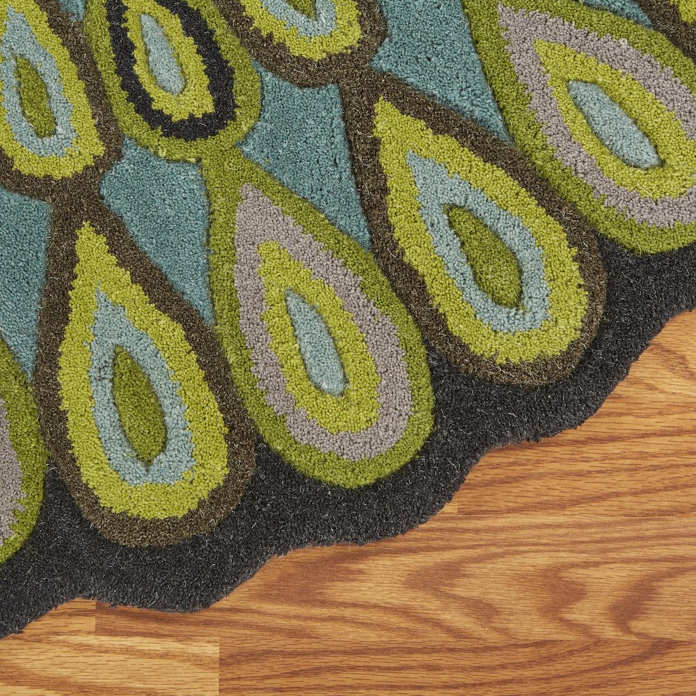 Traditional Peacock Indoor Area Rug. Picture 5