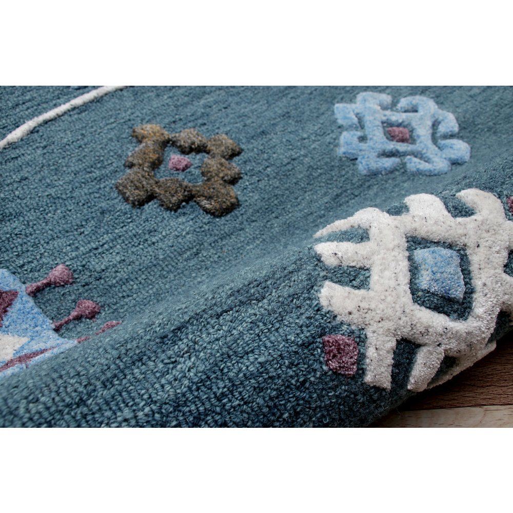 Hand Tufted Blue Bordered Geometric Round Rug. Picture 4