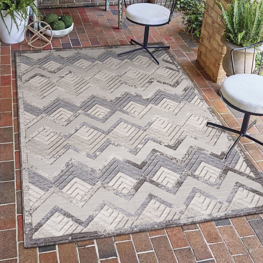 Westport Light Blue/Ivory Chevron PET Yarn Indoor/Outdoor Area Rug. Picture 2
