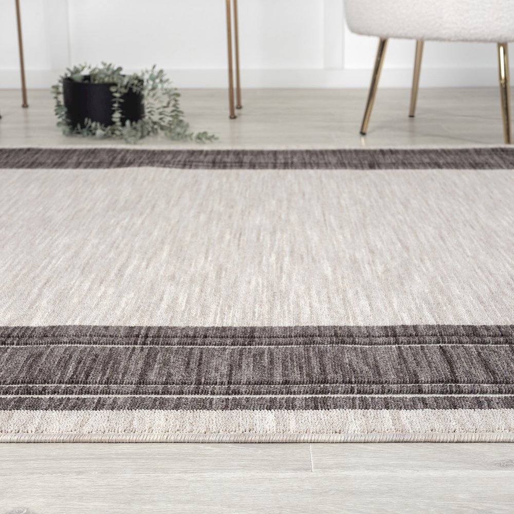 Westport Ivory/Gray Bordered PET Yarn Indoor/Outdoor Area Rug. Picture 8