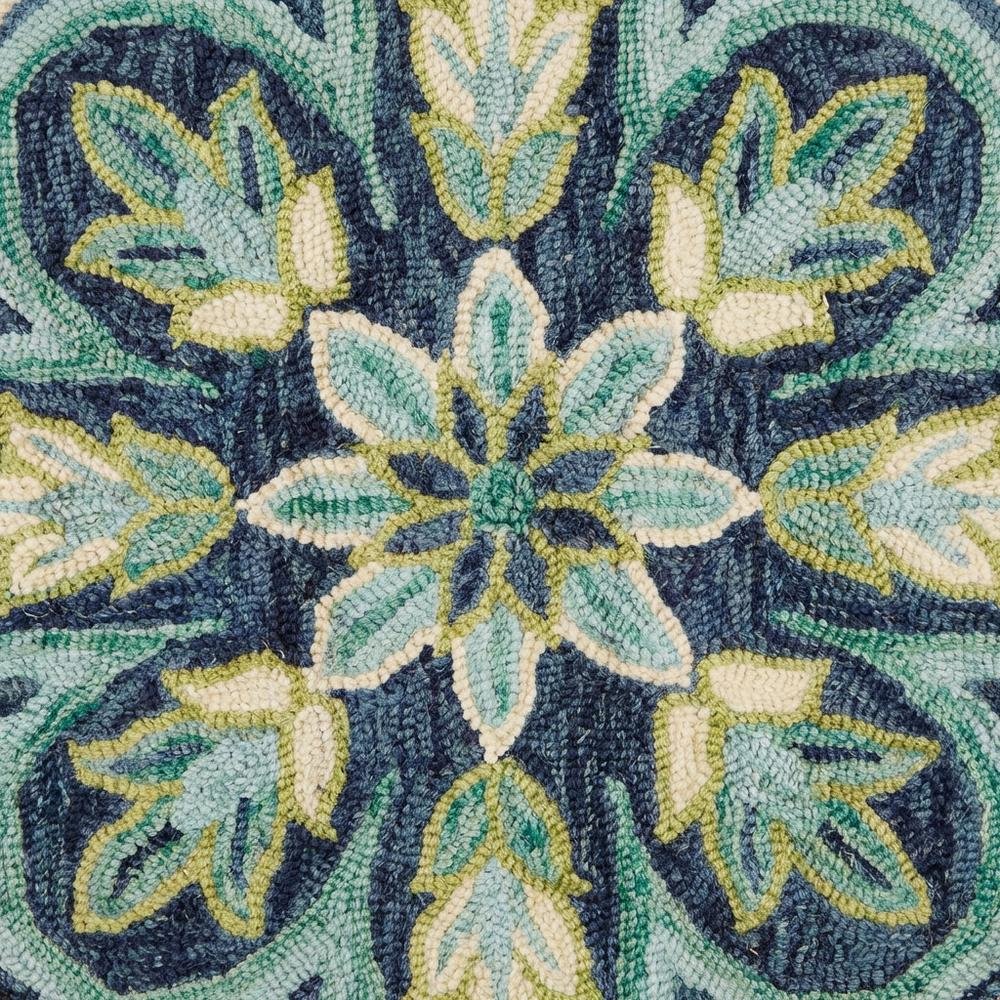 Bohemian Indoor Area Rug In Green And Blue, Round Design, Soft High-Pile. Picture 5