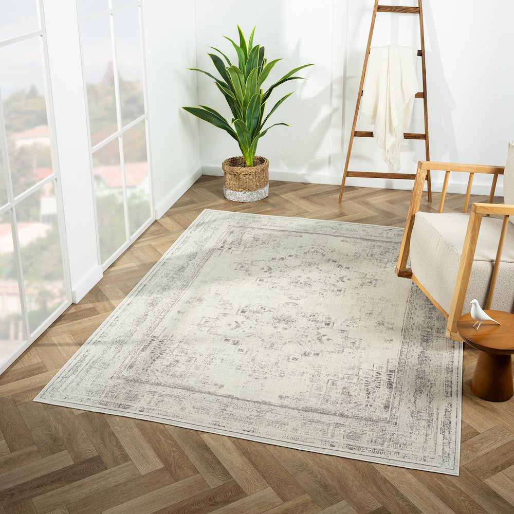 Aria Durable Performance Area Rug Indoor in Gray, 5'3" x 7'. Picture 2