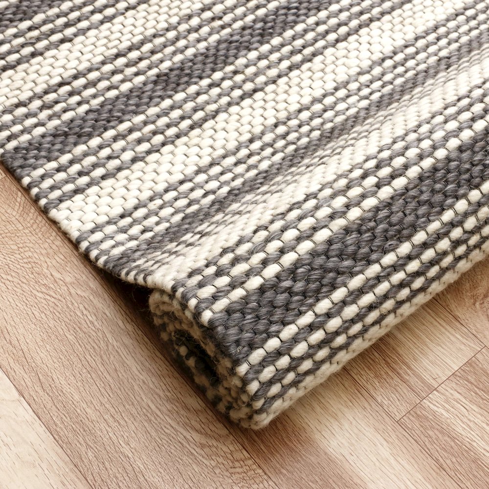 Bergen Wool Blend Area Rug Indoor in Gray/Ivory, 9' x 12'. Picture 3