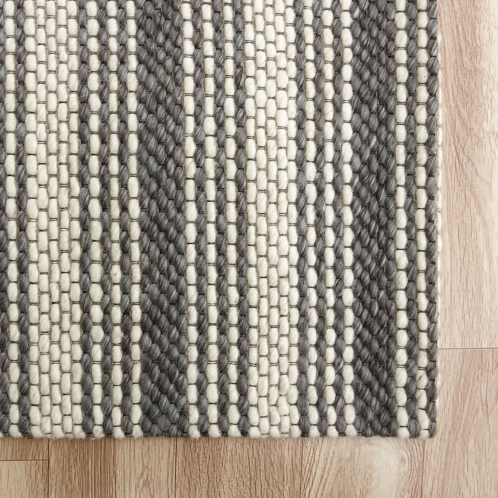Bergen Wool Blend Area Rug Indoor in Gray/Ivory, 9' x 12'. Picture 4
