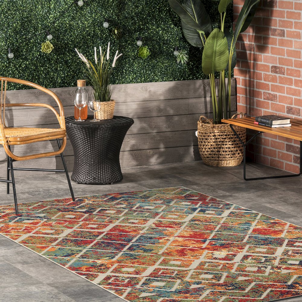 Durable Performance Area Rug Outdoor in Red/Multicolored, 7'10" x 9'10". Picture 9