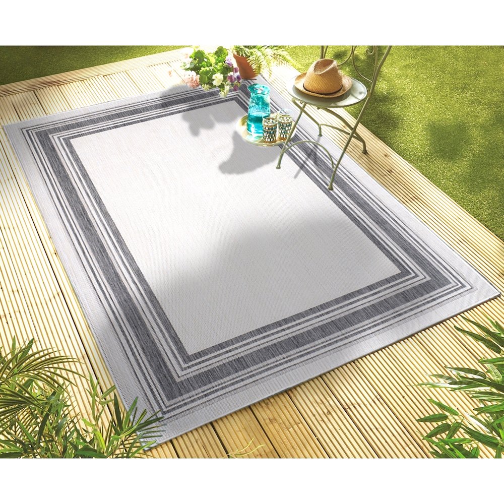 Kilimanjaro Performance Blend Area Rug Outdoor in White/Cream, 7'6" x 9'5". Picture 7