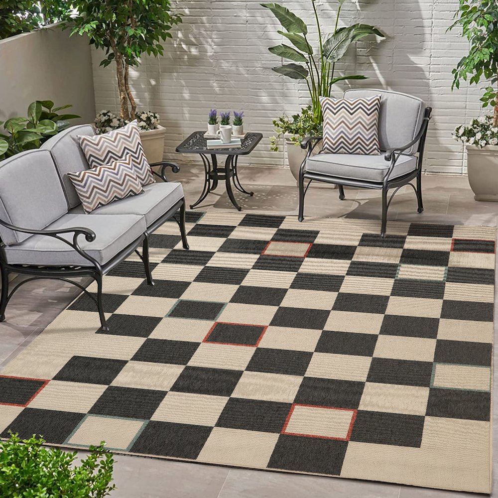 Mapa Durable Performance Area Rug Outdoor in Black/Ivory, 8' x 9'9". Picture 2