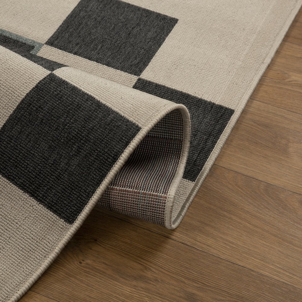 Mapa Durable Performance Area Rug Outdoor in Black/Ivory, 8' x 9'9". Picture 3