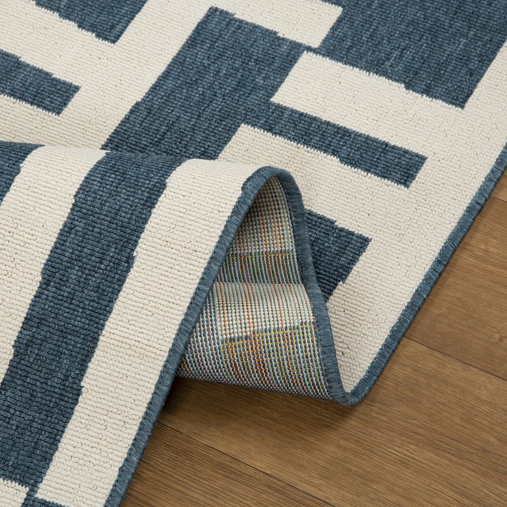 Mapa Durable Performance Area Rug Outdoor in Blue/White, 8' x 9'9". Picture 3